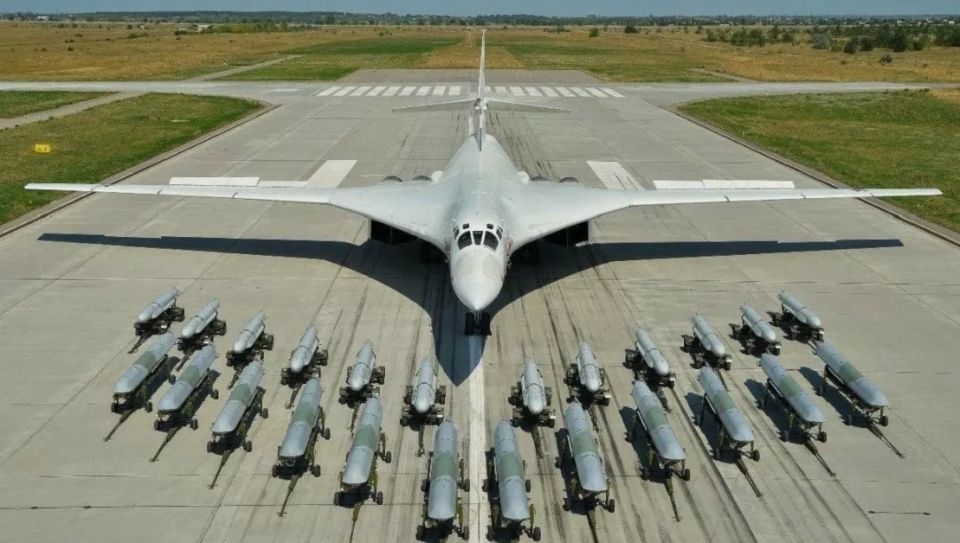 На Западе всего одним словом охарактеризовали российский бомбардировщик ТУ-160: «Незаменимый»