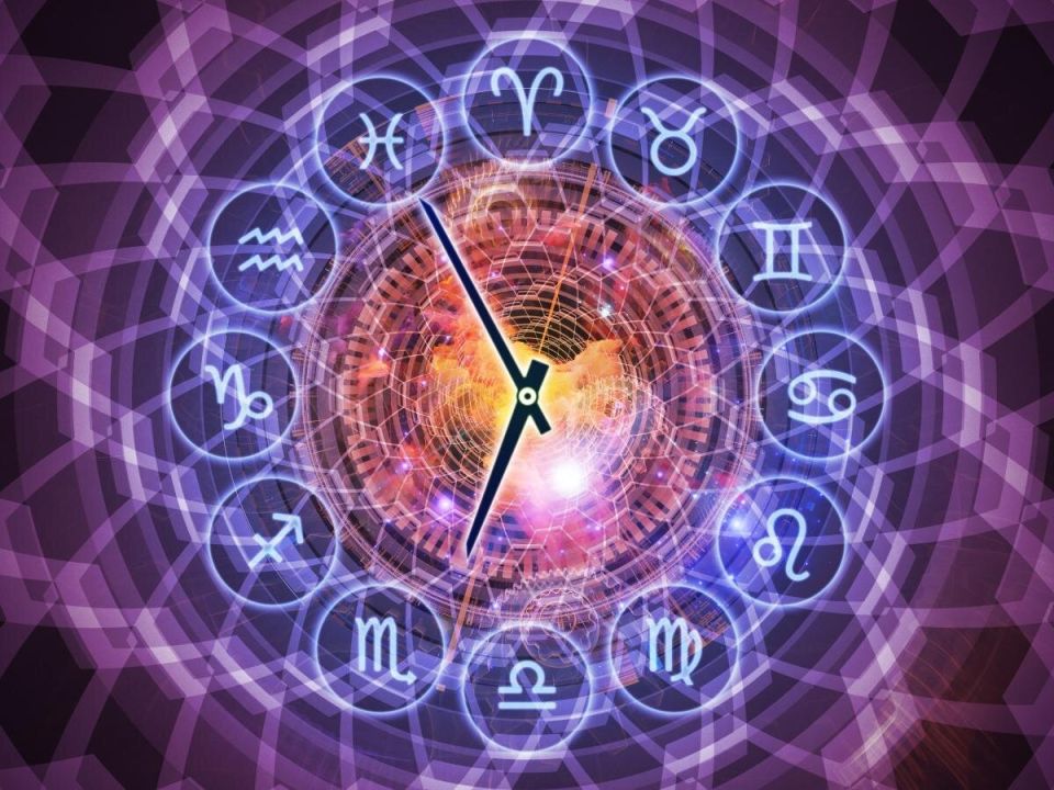   22  2025 :    