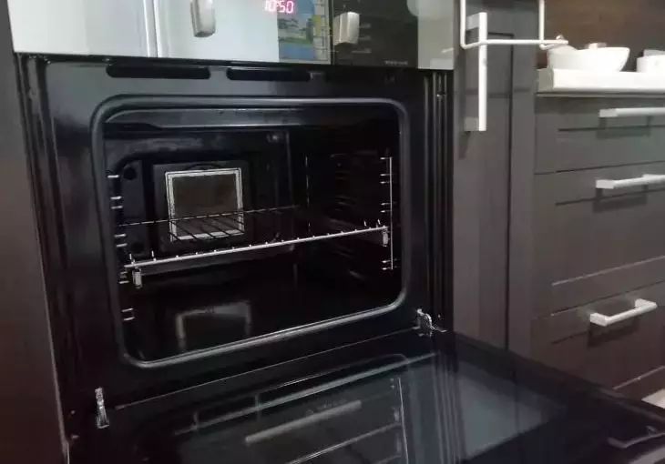 Как быстро и без усилий отмыть духовку до блеска: простой способ из подручных средств