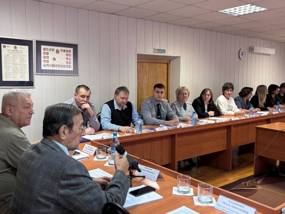 Обсуждение нового закона о пробации: власти и общественность объединяются для реабилитации осуждённых