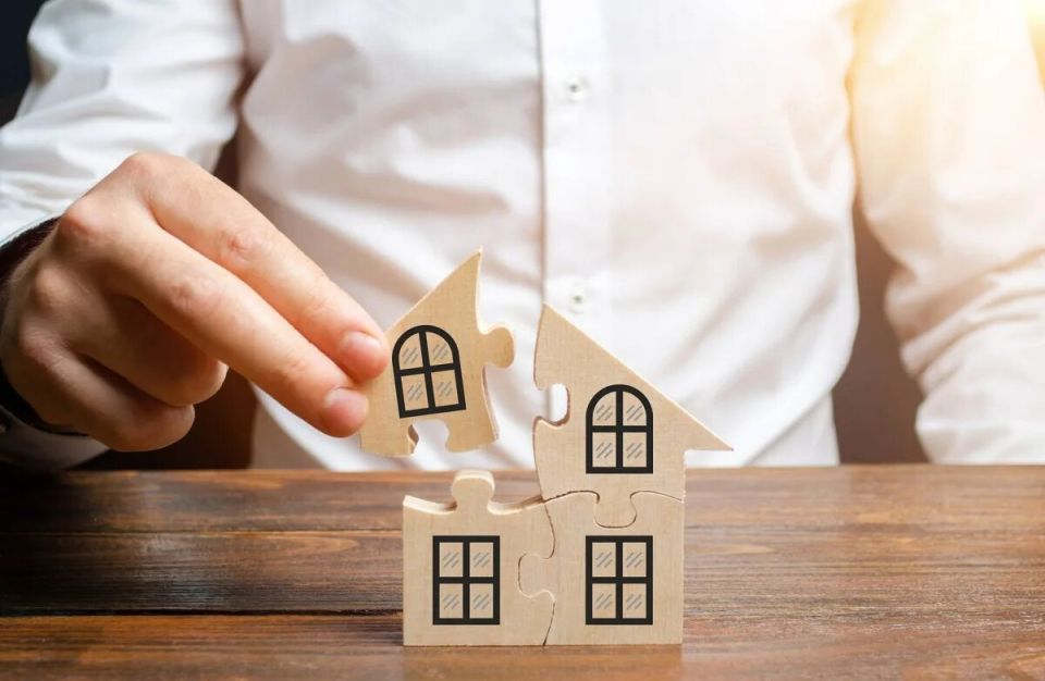 Как безпроблемно передать долю в квартире родственнику: шаги и ключевые нюансы