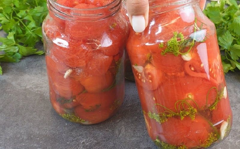 Маринованные помидоры без кожицы: секреты идеальной закладки на зиму