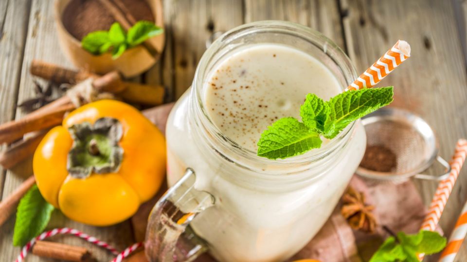 Сделаете себе только хуже: ни в коем случае не запивайте хурму этими напитками