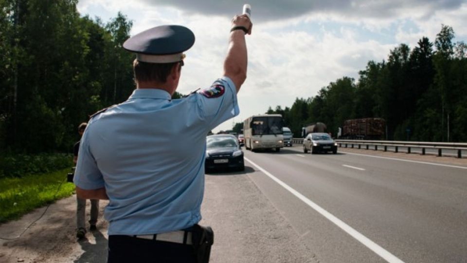 Что на самом деле пугает инспекторов ДПС при остановке автомобилей