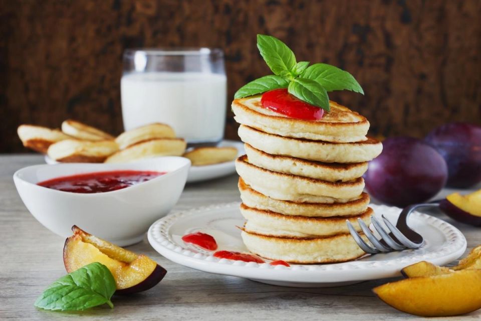 Как сохранить воздушность оладий на кефире: простые нюансы теста