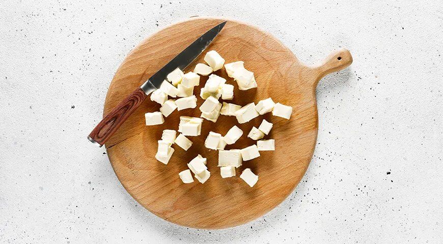 Торт Муравейник из печенья с вареной сгущенкой: спокойное объяснение простого десерта