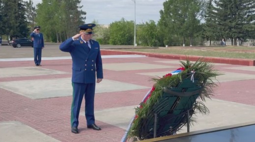 Генпрокурор России возложил венок к Мемориалу «Боевая и трудовая слава забайкальцев», а также почтил память защитников Отечества - героев СВО