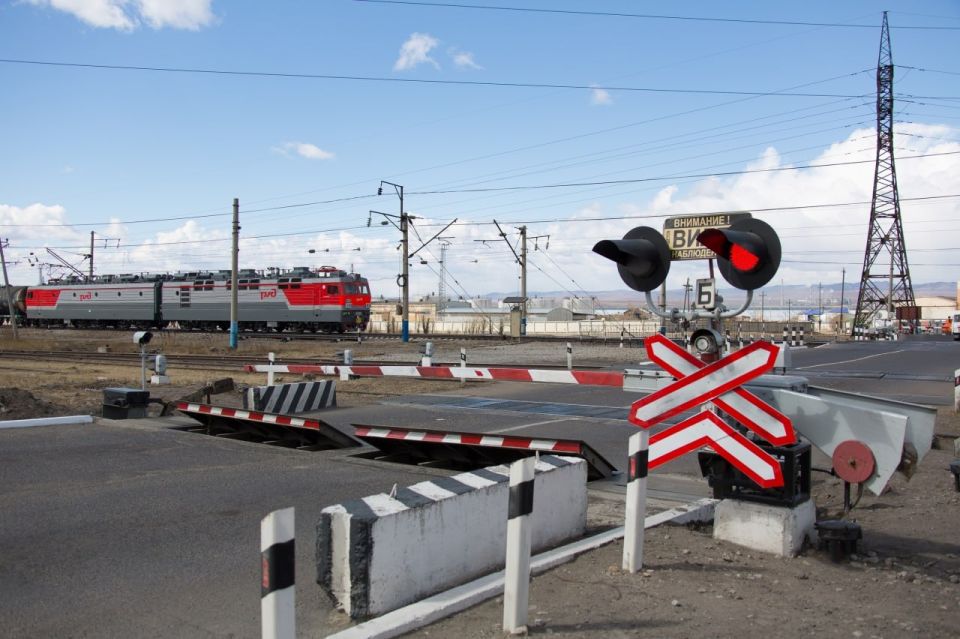            7  2025 