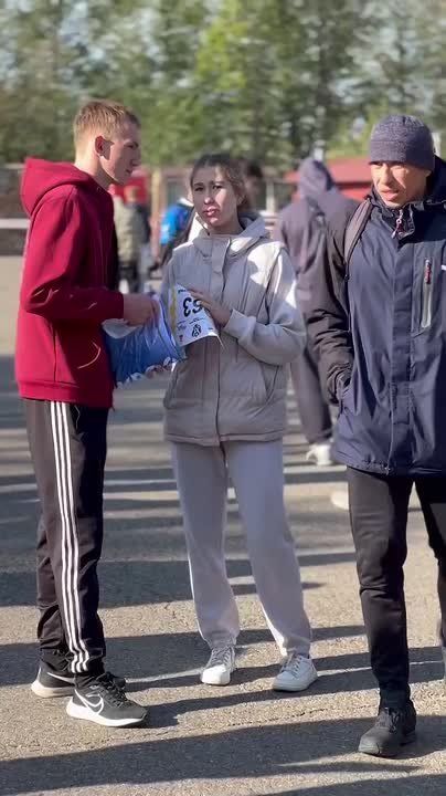          2025