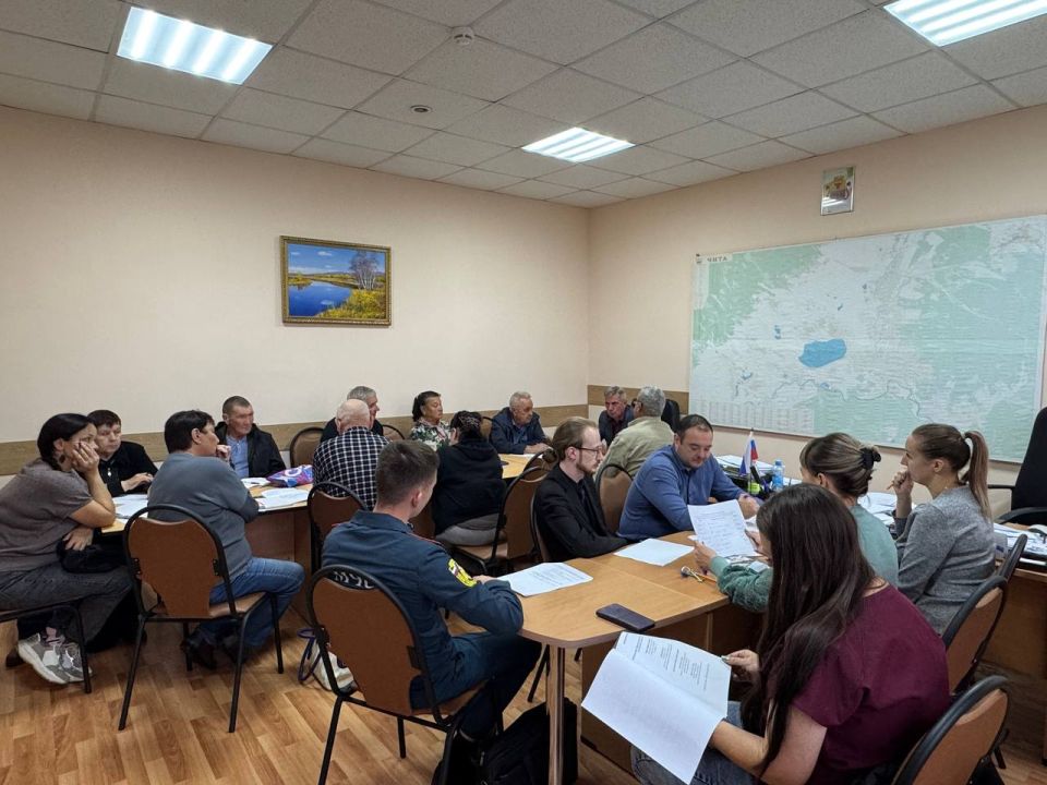 6 октября в администрации Черновского района прошло совещание с участием председателей садоводческих товариществ (СНТ), представителей администрации, пожарно-спасательной части N 4, специалистов ГОиЧС, руководителя...