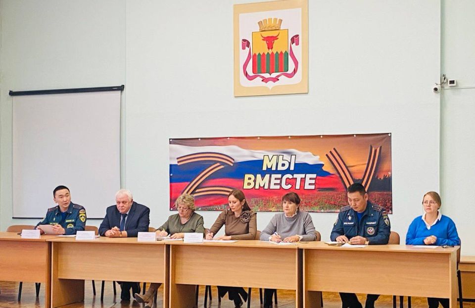 Заседание Комиссии по делам несовершеннолетних