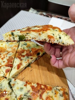 Лепешка с сыром и сметаной: кулинарное открытие для гурманов