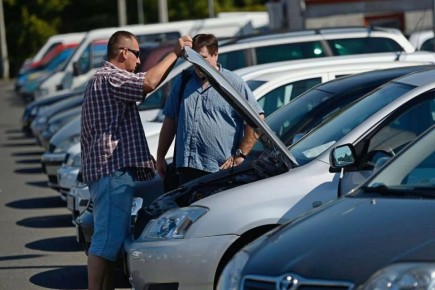 Обман с пробегом: как автосалон не смог избежать ответственности