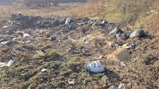 При очередном объезде территории Ингодинского района обнаружена несанкционированная свалка, которая увеличивается с каждым днем