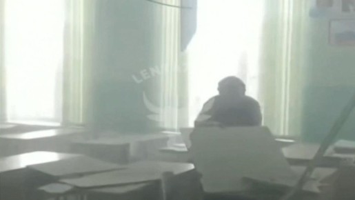В забайкальской школе потолок стал рушиться прямо на головы учеников