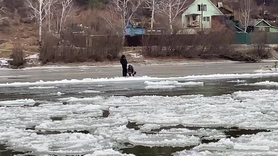    !.    ,     :          ;