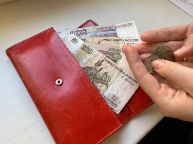 Пенсионеры России: трудности на фоне растущих зарплат