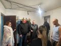 Лопнувшая три недели назад труба отопления на чердаке многоквартирного дома в Краснокаменске привела к затоплению десяти квартир первого подъезда