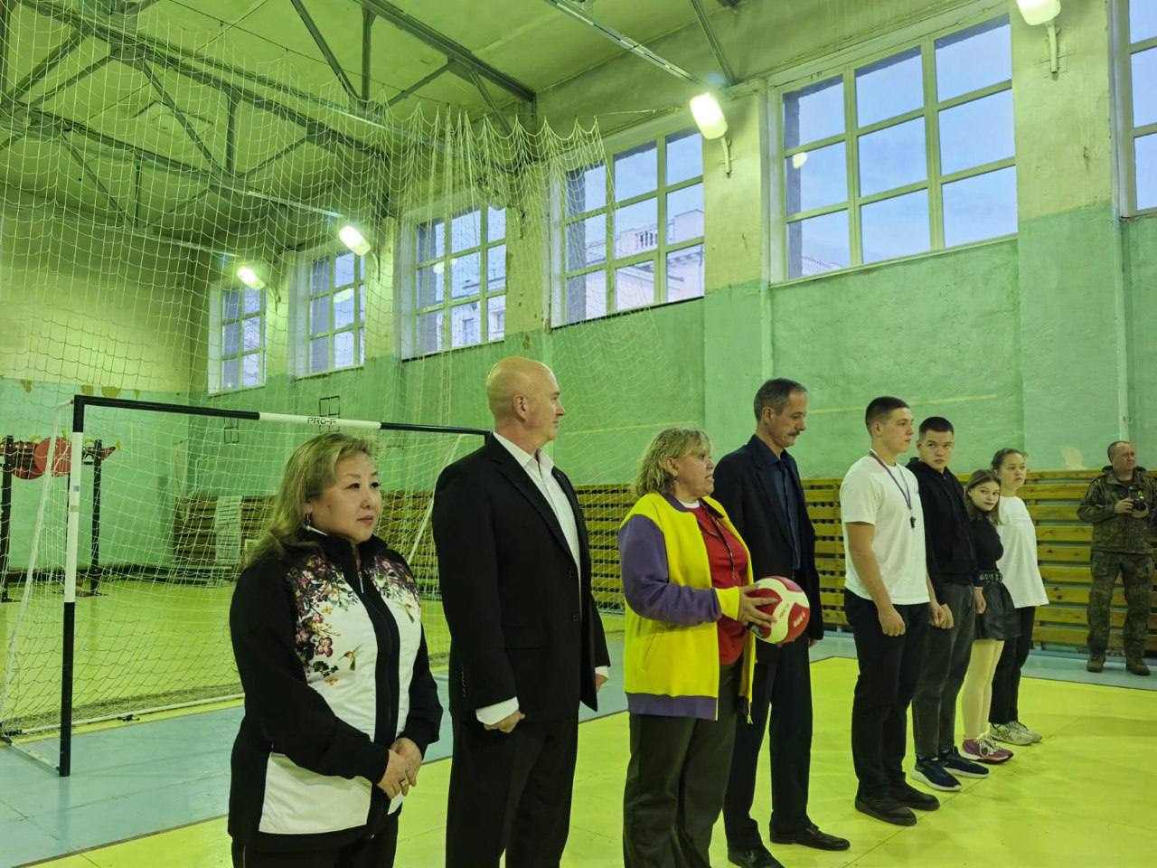 Игровая встреча по волейболу прошла в рамках форума «Народ и армия едины» Игровая встреча по волейболу прошла в рамках форума «Народ и армия едины»