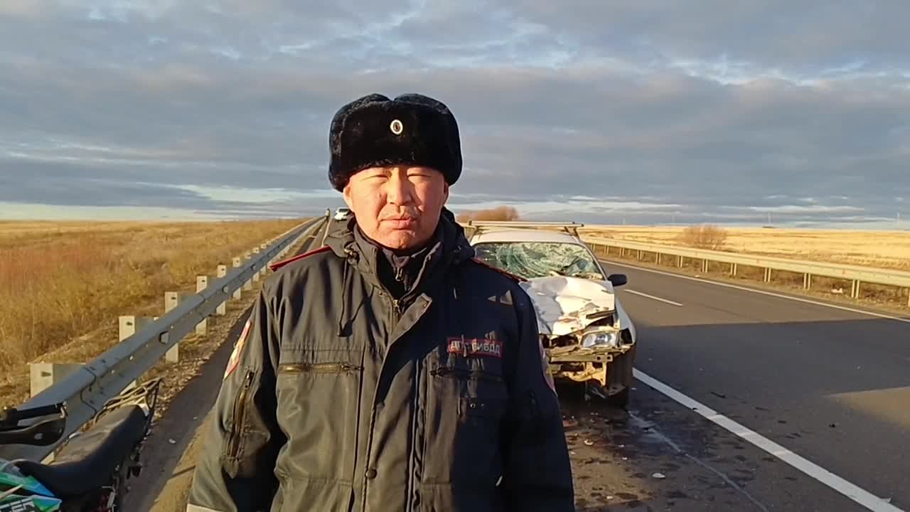 30 октября в утреннее время на ФАД Р-297 "Чита-Хабаровск", 264 км (Чернышевский район) по предварительным данным вследствие несоблюдения дистанции 37-летний водитель автомашины "Тойота Калдина"  допустил столкновение с...