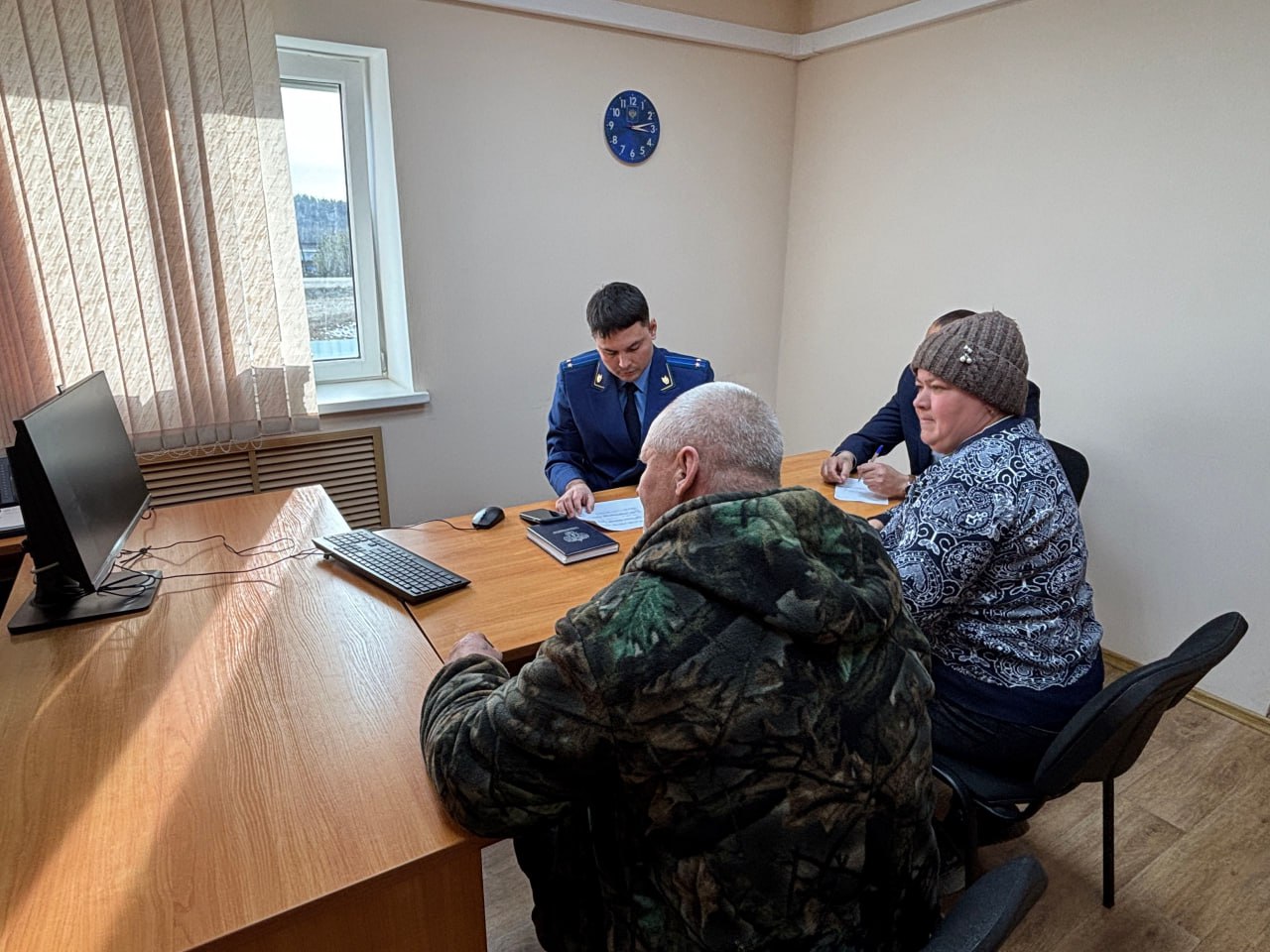 Сегодня первый заместитель прокурора Забайкальского края Станислав Немцов в режиме видеоконференцсвязи провел личный прием жителей Тунгокоченского муниципального округа Сегодня первый заместитель прокурора Забайкальского края Станислав Немцов в режиме видеоконференцсвязи провел личный прием жителей Тунгокоченского муниципального округа