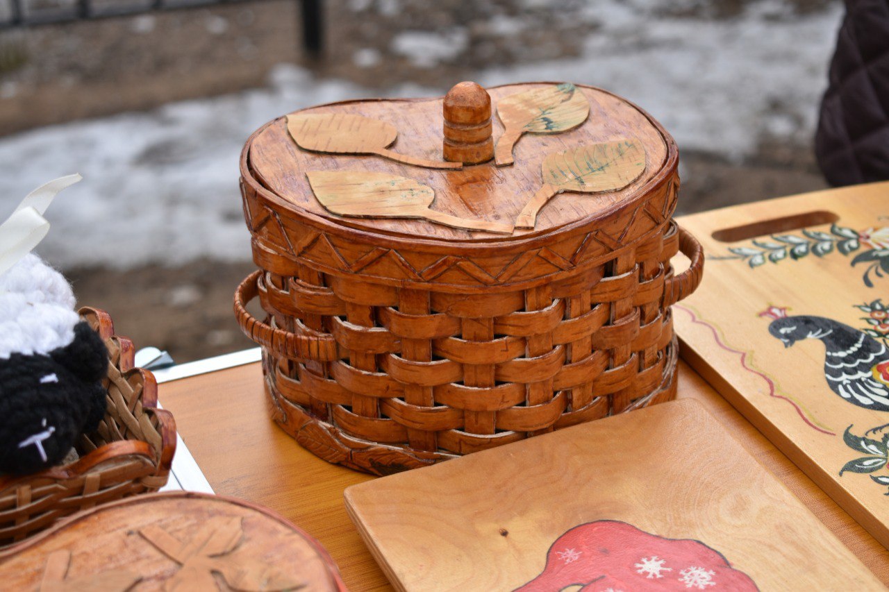 От бересты до вышивки: забайкальские мастера сохраняют культурное наследие Шелопугинского округа От бересты до вышивки: забайкальские мастера сохраняют культурное наследие Шелопугинского округа