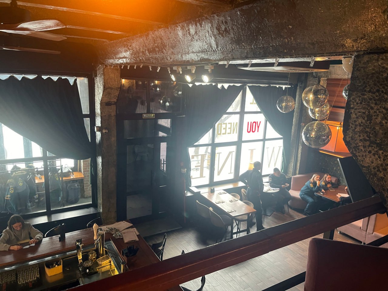 В Чите один из ресторанов-баров длительное время не желал добровольно устранить многочисленные нарушения законодательства о пожарной безопасности, в том числе создающие угрозу жизни и здоровью посетителей В Чите один из ресторанов-баров длительное время не желал добровольно устранить многочисленные нарушения законодательства о пожарной безопасности, в том числе создающие угрозу жизни и здоровью посетителей