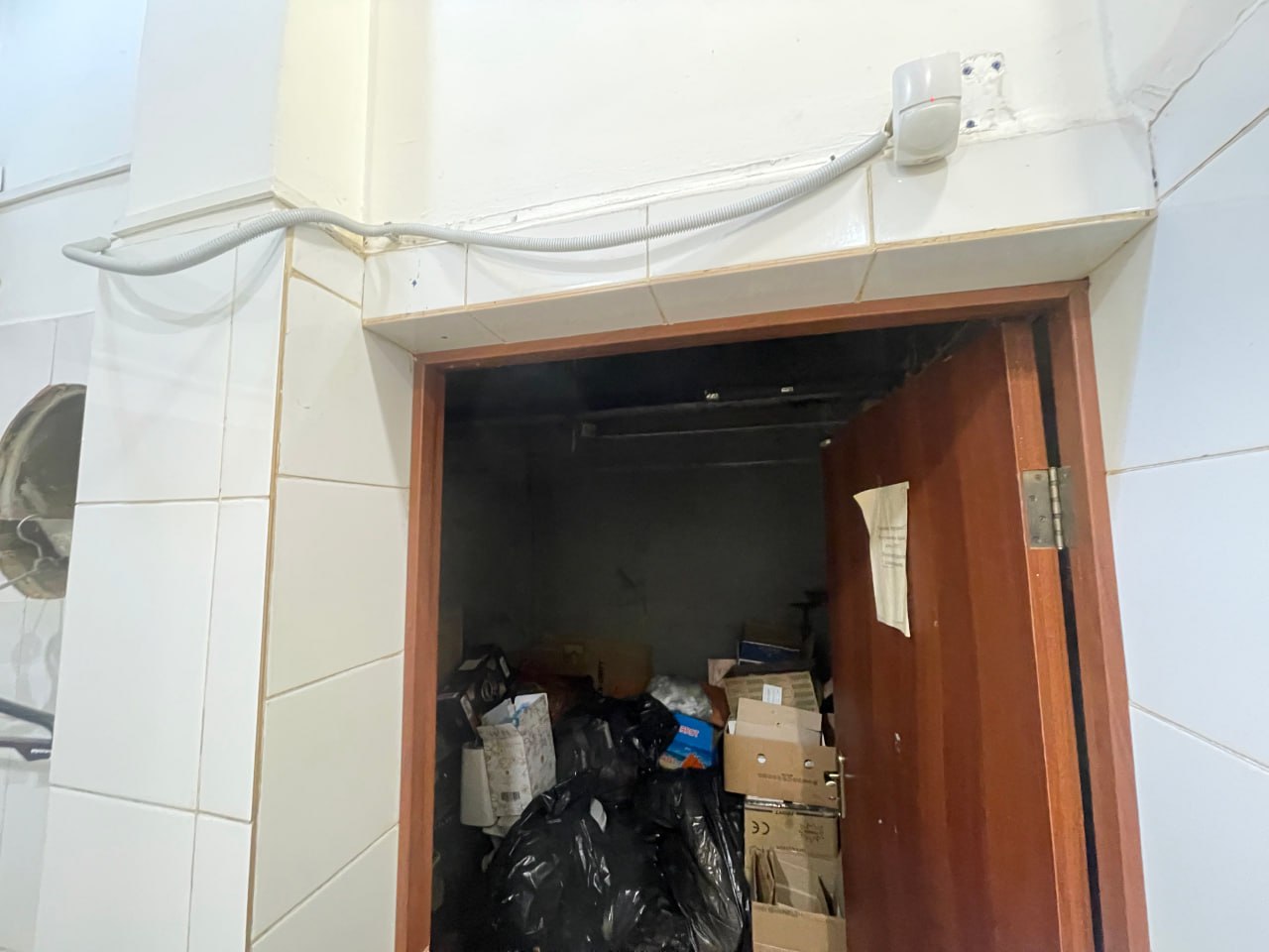 В Чите один из ресторанов-баров длительное время не желал добровольно устранить многочисленные нарушения законодательства о пожарной безопасности, в том числе создающие угрозу жизни и здоровью посетителей В Чите один из ресторанов-баров длительное время не желал добровольно устранить многочисленные нарушения законодательства о пожарной безопасности, в том числе создающие угрозу жизни и здоровью посетителей