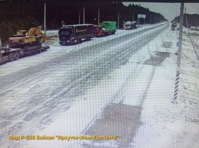 Дороги замело. Осадки выпали на трассах Иркутск — Улан-Удэ — Чита, Чита — Хабаровск, Чита — Госграница КНР