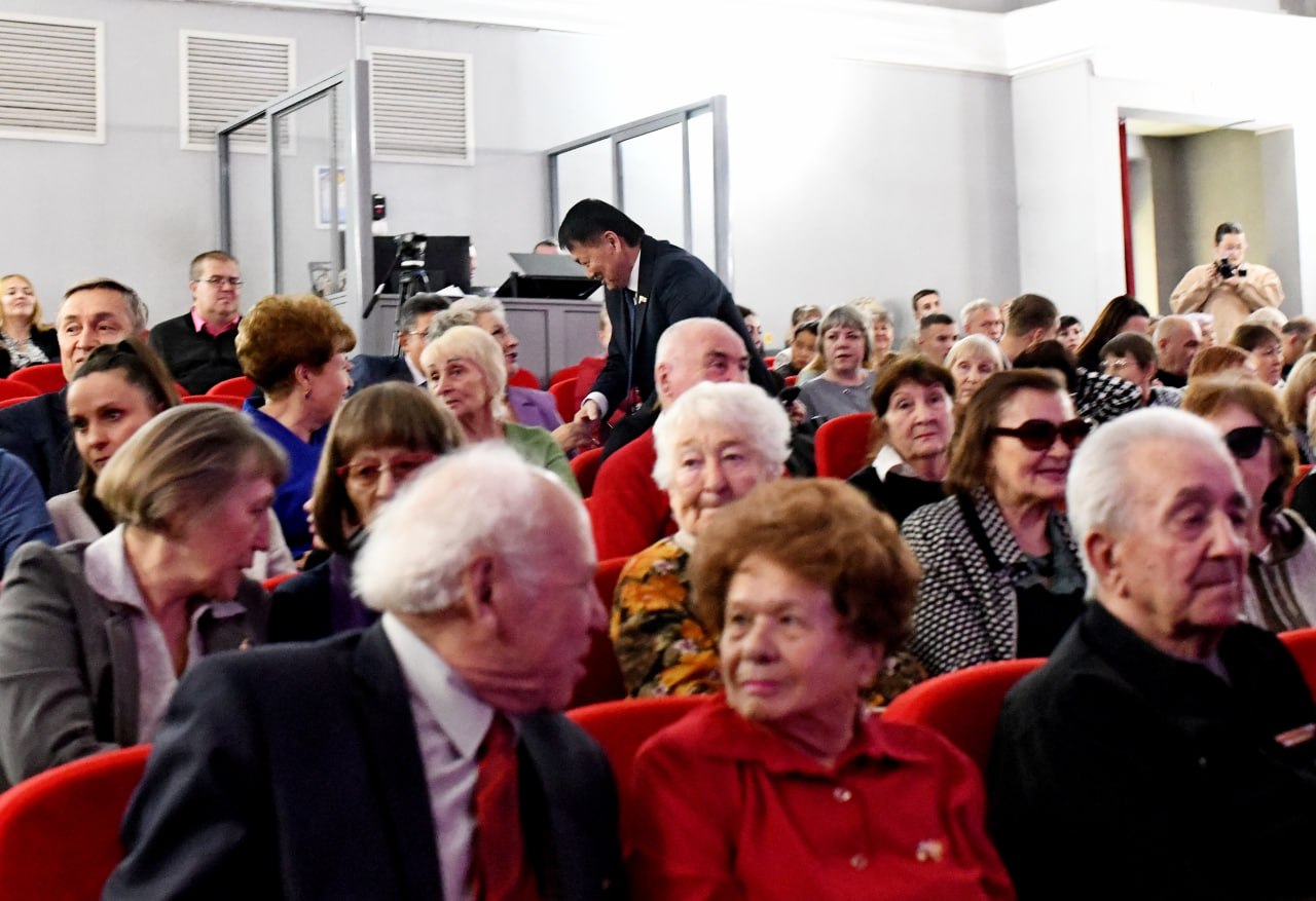 Ингодинский район Читы отметил 80-летие Ингодинский район Читы отметил 80-летие