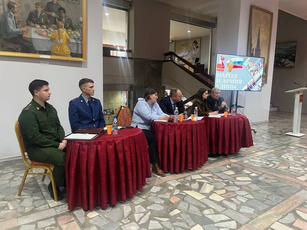 Представители прокуратуры Забайкальского края в Окружном доме офицеров Российской Армии приняли участие в дискуссионной площадке «Оказание бесплатной юридической помощи», организованной в рамках форума «Народ и армия едины» Представители прокуратуры Забайкальского края в Окружном доме офицеров Российской Армии приняли участие в дискуссионной площадке «Оказание бесплатной юридической помощи», организованной в рамках форума «Народ и армия едины»