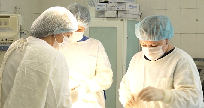 Медики продолжают работать вахтовым методом в округах Забайкалья по нацпроекту