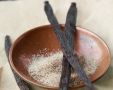 Чем заменить ванильные стручки в десертах: бюджетная специя, которая пахнет даже сильнее оригинала