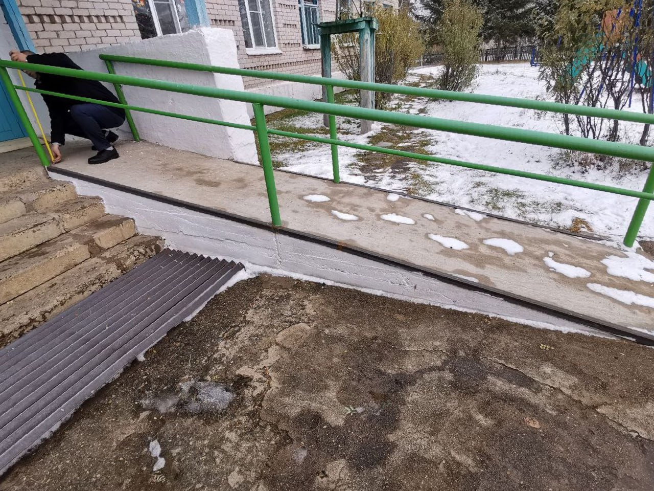 Здания домов культур и социальных объектов сразу в пяти селах Улетовского муниципального округа стали доступнее для инвалидов