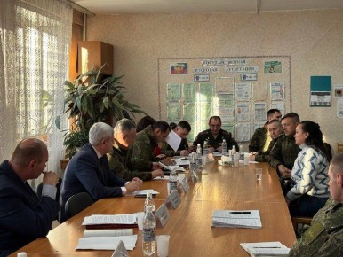 Генерал-лейтенант Роман Греков ответил на вопросы семей участников СВО в Улётовском округе