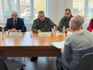 Военнослужащие на передовой сдают ДНК для ускоренного установления личности