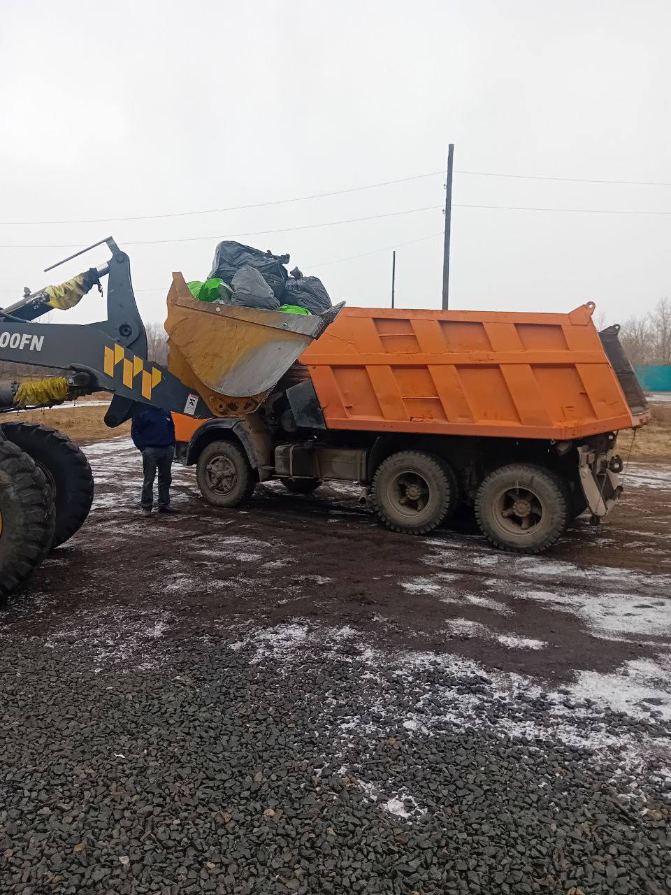 Актив ТОС «Наклонный» Черновского района сообщил нам о проведении большой работы по санитарной очистке поселка Актив ТОС «Наклонный» Черновского района сообщил нам о проведении большой работы по санитарной очистке поселка
