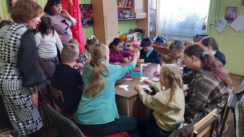 Сельские клубы и библиотеки Петровск-Забайкальского округа встречают День народного единства Сельские клубы и библиотеки Петровск-Забайкальского округа встречают День народного единства