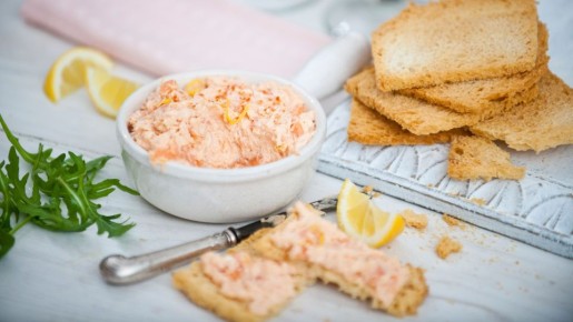 Шикарный рыбный паштет из дешевых консервов: домочадцы пальчики оближут