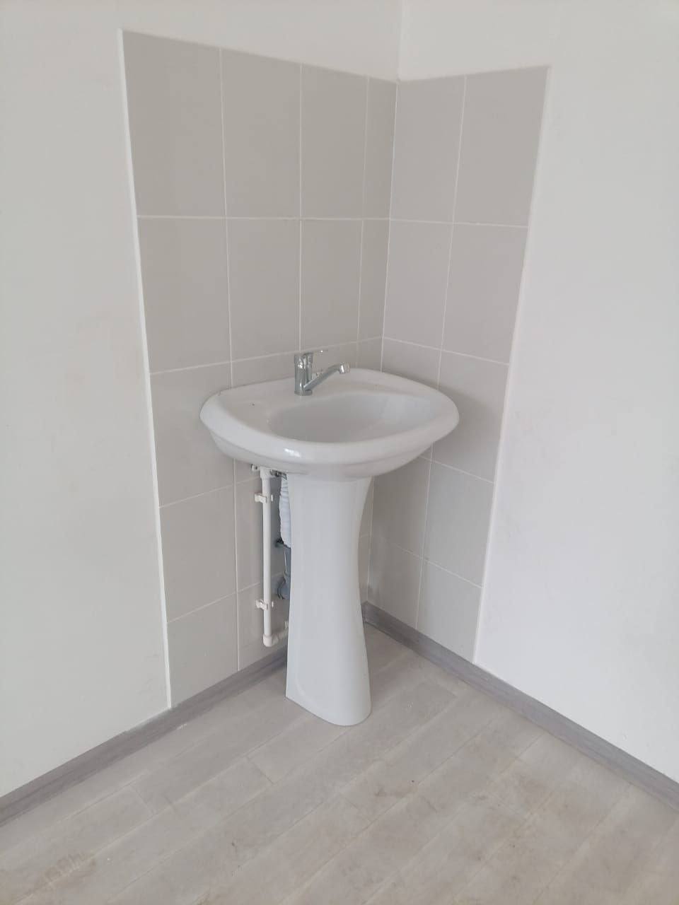 Обновление больниц в Новопавловке и Малете выходит на финишную прямую Обновление больниц в Новопавловке и Малете выходит на финишную прямую