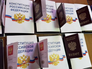 Школьники Черновского района получили сегодня свой первый паспорт на торжественном мероприятии в поселке Восточный