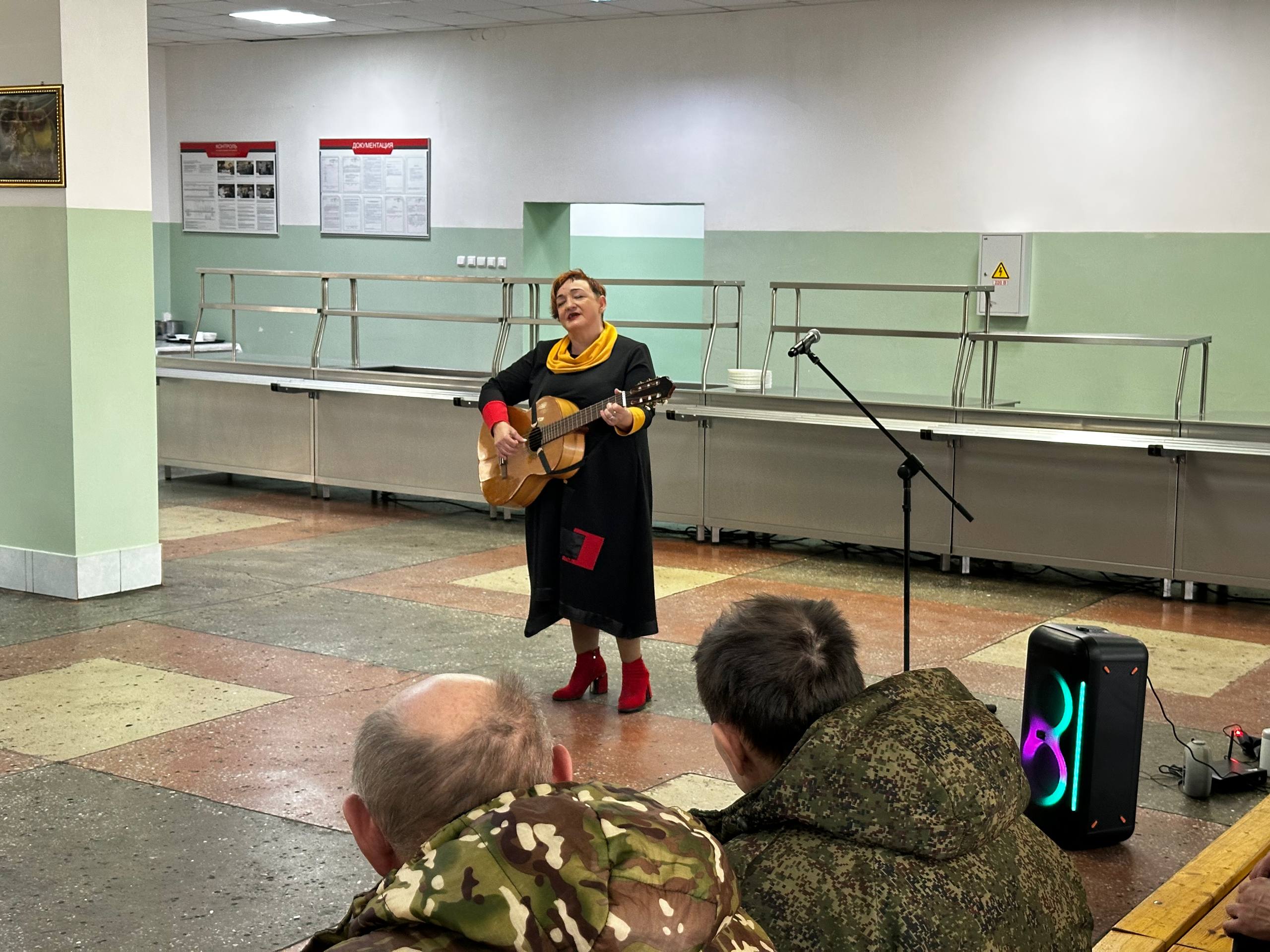 Ветеранская организация прокуратуры Забайкалья в рамках государственно-патриотического воспитания провела творческую встречу с солдатами-срочниками Ветеранская организация прокуратуры Забайкалья в рамках государственно-патриотического воспитания провела творческую встречу с солдатами-срочниками