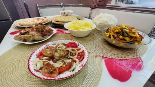 Бюджетные обеды: как сэкономить и питаться вкусно на работе и в школе