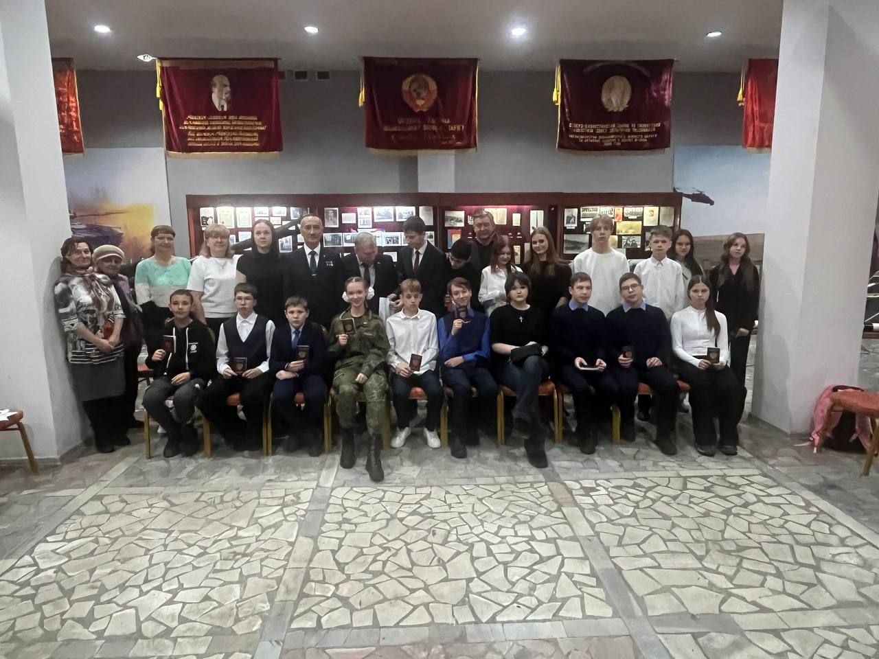 Торжественное вручение паспортов приуроченное ко Дню народного единства