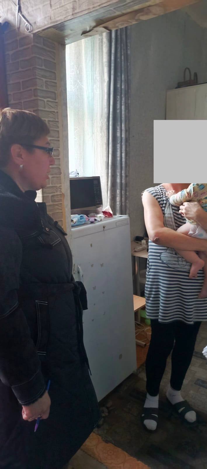 Комиссией по делам несовершеннолетних и защите их прав Железнодорожного района совместно с сотрудниками ОНД, Управления ГО и ЧС, ОП «Железнодорожный», отдела социально- реабилитационной работы комитета образования, ГУСО... Комиссией по делам несовершеннолетних и защите их прав Железнодорожного района совместно с сотрудниками ОНД, Управления ГО и ЧС, ОП «Железнодорожный», отдела социально- реабилитационной работы комитета образования, ГУСО...