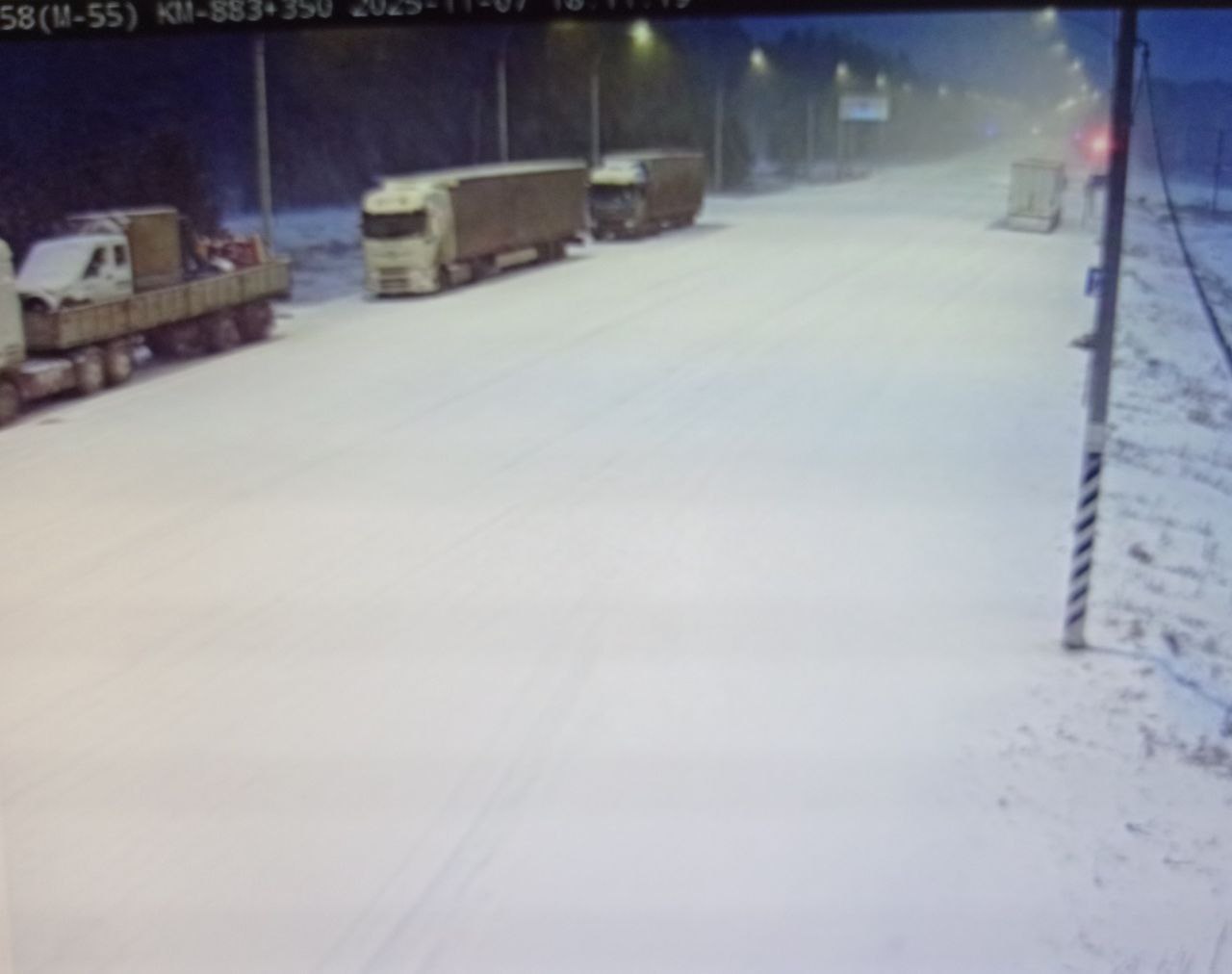 Машины встали из-за снега на трассе Иркутск — Чита