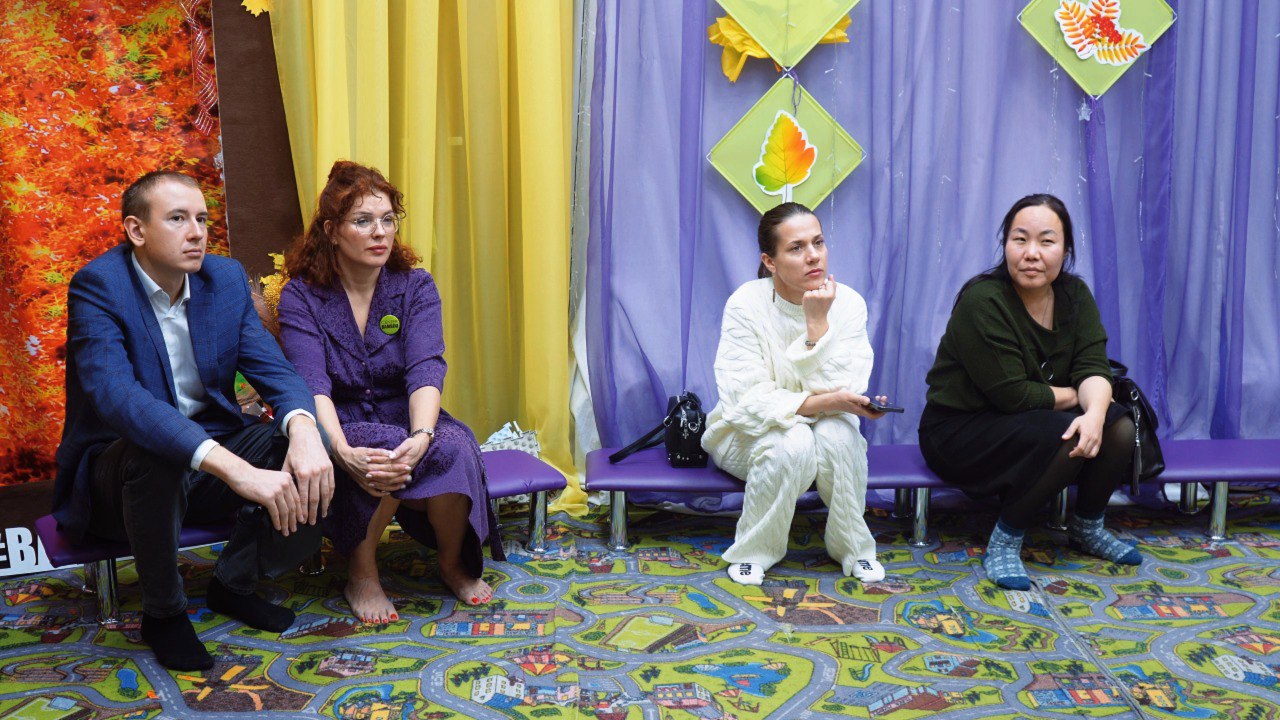 Слушатели второго потока программы «Единой России» «СВОй бизнес» продолжают посещать действующие предприятия Забайкалья, чтобы перенять опыт уже состоявшихся бизнесменов Слушатели второго потока программы «Единой России» «СВОй бизнес» продолжают посещать действующие предприятия Забайкалья, чтобы перенять опыт уже состоявшихся бизнесменов