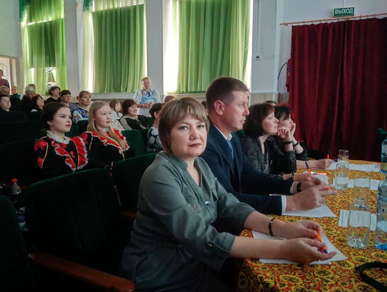 Праздник песни и танца объединил жителей Забайкалья Праздник песни и танца объединил жителей Забайкалья