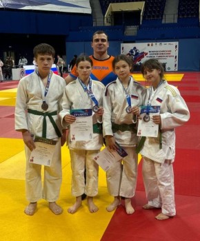 Забайкальские дзюдоисты показали свое мастерство в Кемерово