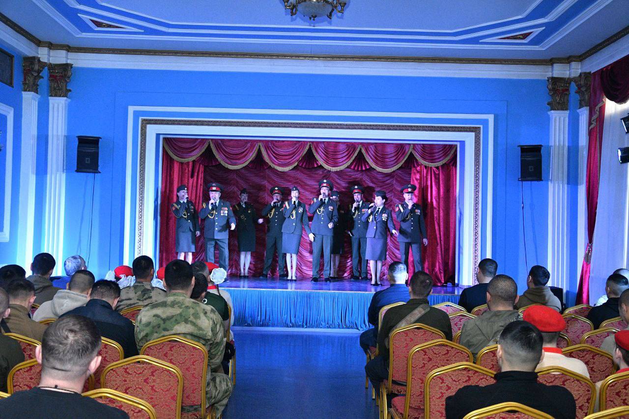 В Доме офицеров состоялся концерт для воинов ОМОН